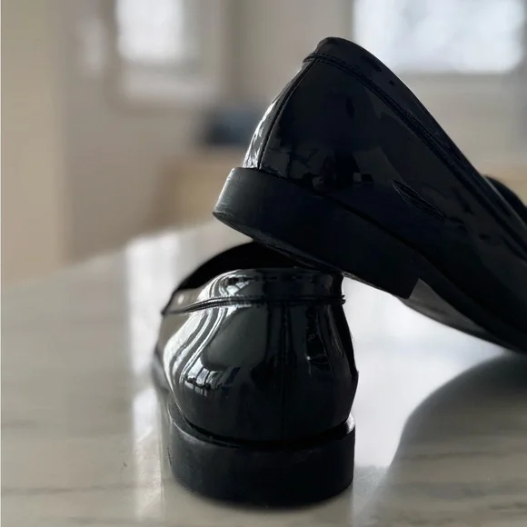 glossy Prada patent leather logo loafers made in Italy - Picture 7 of 16